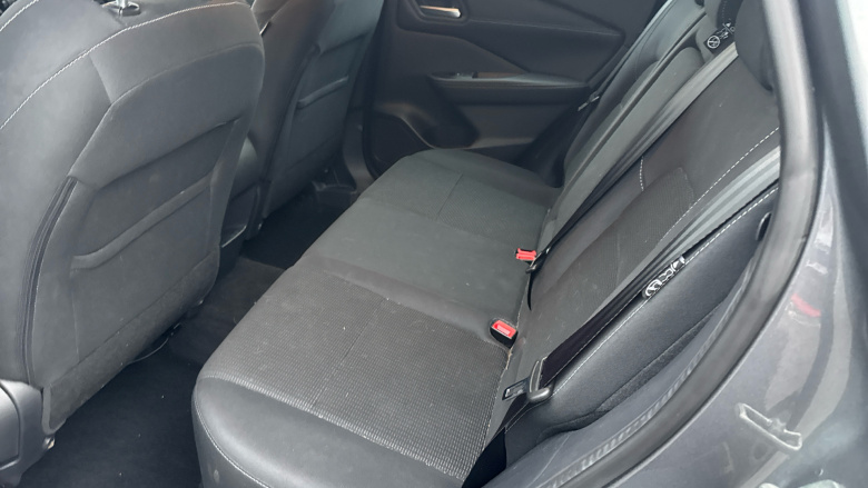 Nissan Qashqai 1.3 DiG-T MH Acenta Premium 5dr Petrol Hatchback